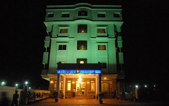 Peridot Inn Майсур Экстерьер фото